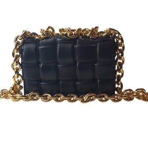 Bottega Veneta black leather intrecciato padded chain cassette crossbody bag EUC